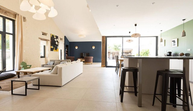 Gite Saint-Paul-Lizonne, 4 bedrooms, 10 persons