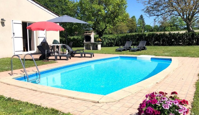 Gite Saint-Séverin, 3 bedrooms, 6 persons