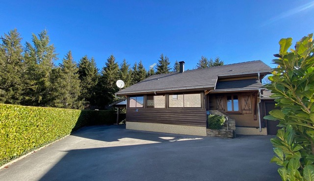Gite Salles-Curan, 3 bedrooms, 6 persons