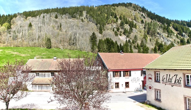 Gite sleeps 16 - Holidays/Seminars/WE