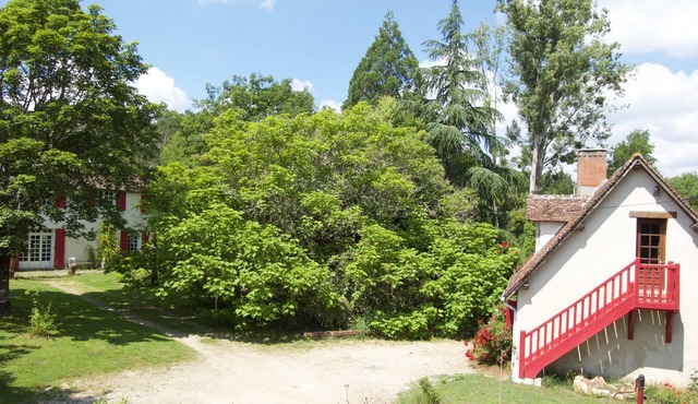 Gîte surrounded nature, Sologne, outdoor Nordic bath, park 1.5 hours, small pond