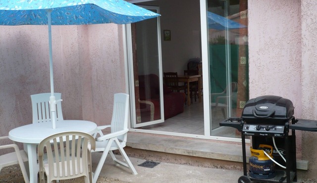 Gite T3 With courtyard Near Lac Salagou