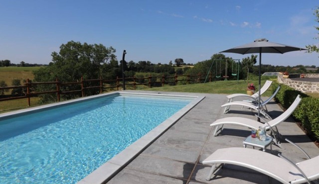 Gite Teissières-de-Cornet, 2 bedrooms, 4 persons