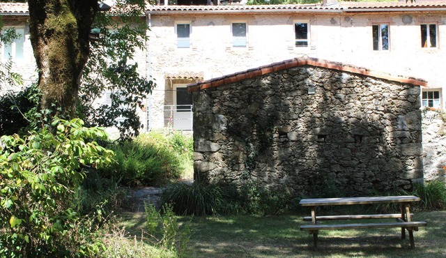 Gîte "Tiretaine" with garden by the river, near Clisson
