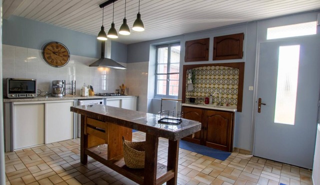 Gite Tocane-Saint-Apre, 3 bedrooms, 6 persons