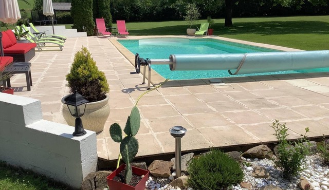 Gite tout confort avec Piscine pour apprécier la sérénité de la campagne