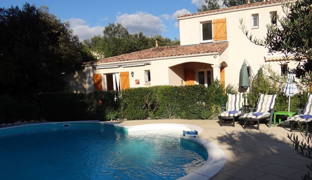 Gite Tout Confort Avec Piscine, Jardin Paysagé, Garrigue et Pic Saint Loup