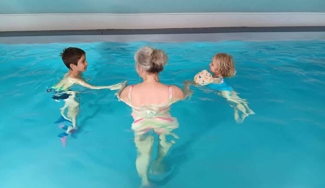 Gite Troubadour 10p heated indoor pool