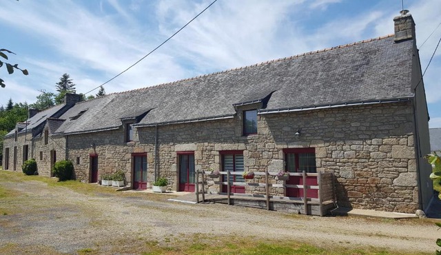 Gite Ty Prawine, au calme dans une longere accueillante