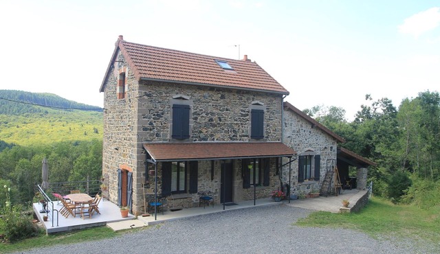 Gîte Via Nova - 13 pers. Peacefulness and nature in Lavoine, France