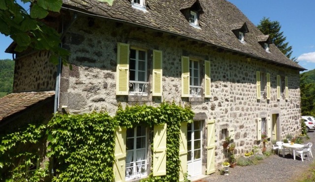Gite Vic-sur-Cère, 2 bedrooms, 4 persons