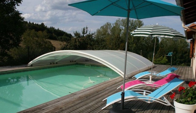 Gite with heated SWIMMING POOL NATURE et CALME in Auvergne-Rhône-Alpes