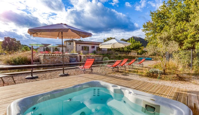 Gite with 25 m Pool and Spa with Mountain View