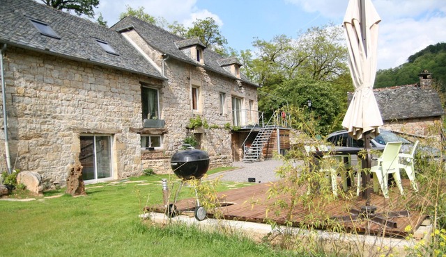 Gite with heated pool