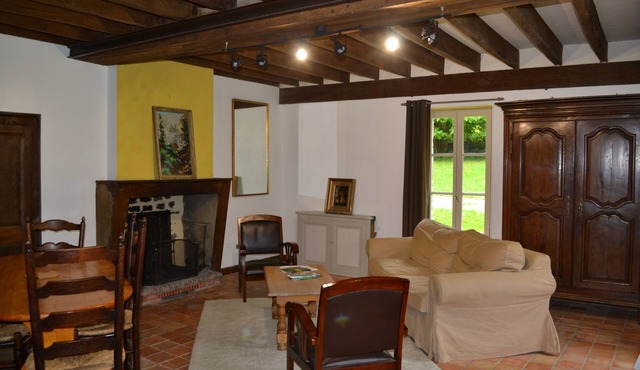 Gîte with pond in Mayenne at the gateway to Brittany and Normandy