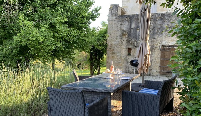 Gite With Private Garden And Lovely Views In Tranquil Setting