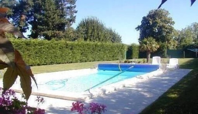 Gite with private pool in savigné