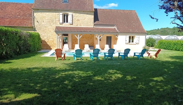 Gîte with swimming pool
