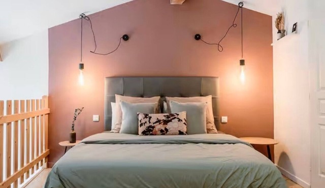 Gîte with swimming pool - La Sacristie