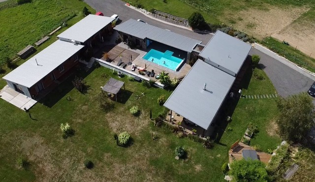 GÎTES 23M2 with terrace, heated pool, SPA and sauna