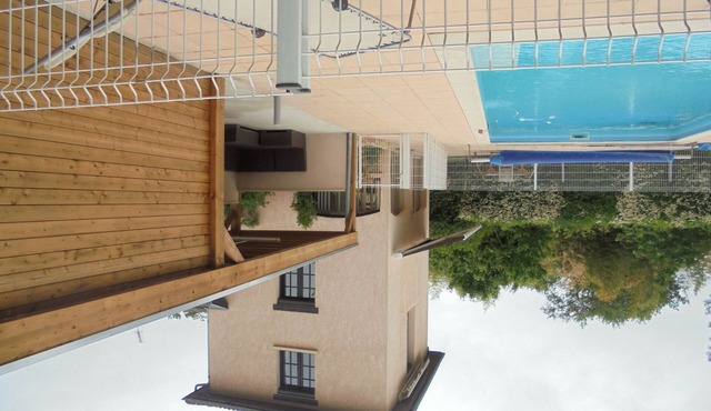 Gites 6 pers with swimming pool near Villefranche sur SaÃ'ne