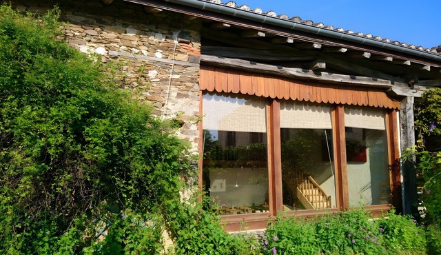 Gîtes for 6 to 18 Guests in the Peaceful Tarn Countryside