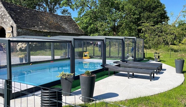 Gîtes Guebernez LE PRESSOIR 4/Pers, atypical house. Heated indoor swimming pool.