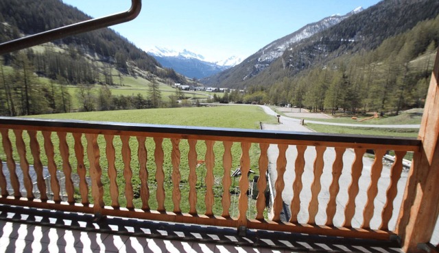 Gites Simond welcomes you to Arvieux in the heart of the Queyras Regional Park,