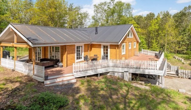 "Gjurgjica" - 2.5km from the sea by Interhome