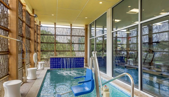 GLō Best Western Dallas South DeSoto