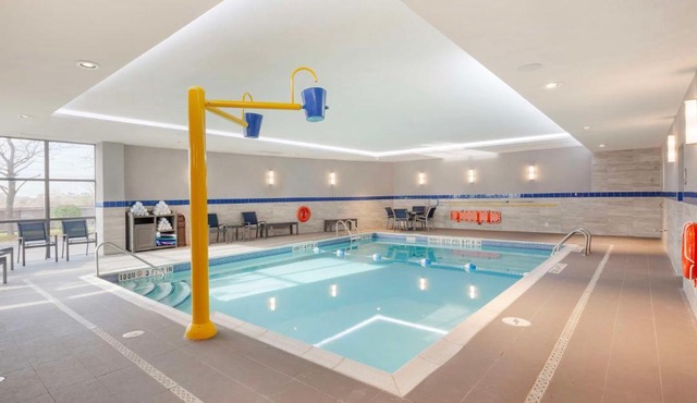GLō Best Western Mississauga Corporate Centre