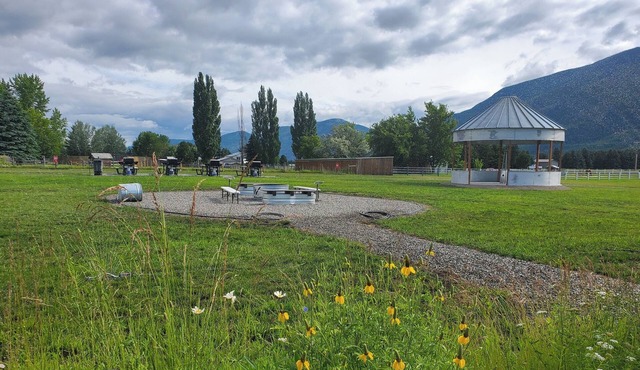 Glacier Acres Guest Ranch