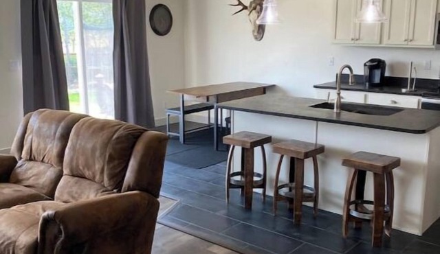 Glacier Getaway. 30 minutes from glacier park fun!