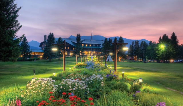 Glacier Park Lodge