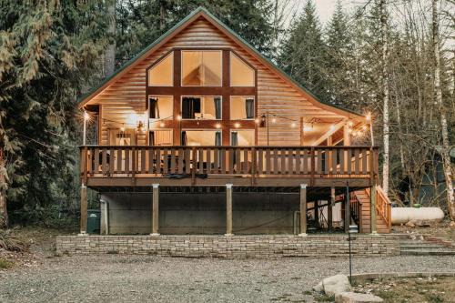 Glacier Springs Cabin 02 - The Come on Up Cabin