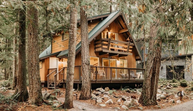 Glacier Springs Cabin #27 - A private 2-story cabin! pet-friendly