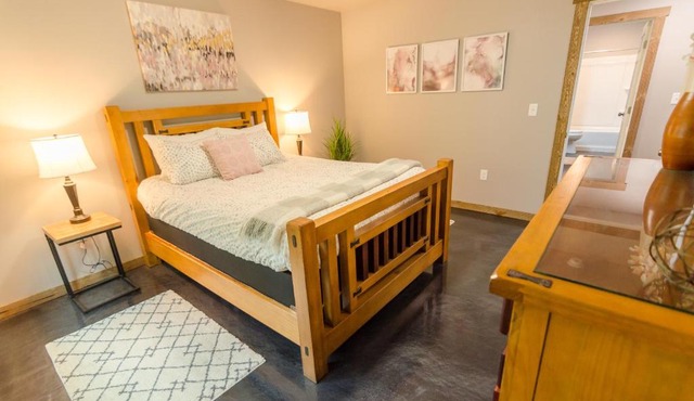 Glacier Suites #1