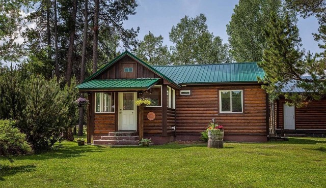 Glacier Trails Highline Cabin