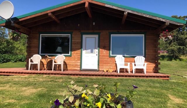 Glacier View Cabins - Private 2 Bedroom Cabin