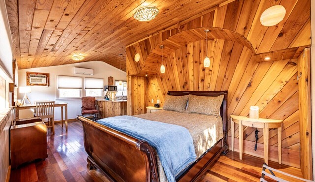 Glade Cottage at White Lotus Eco Spa Retreat