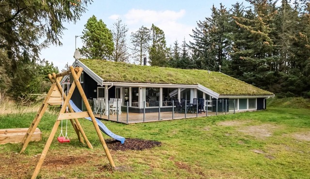 "Gladis" - 900m from the sea by Interhome