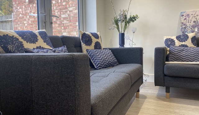 Gladstone Apartments by Bluebell Rooms