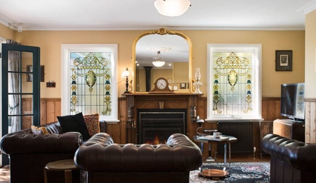 Gladville- old world charm with stunning views