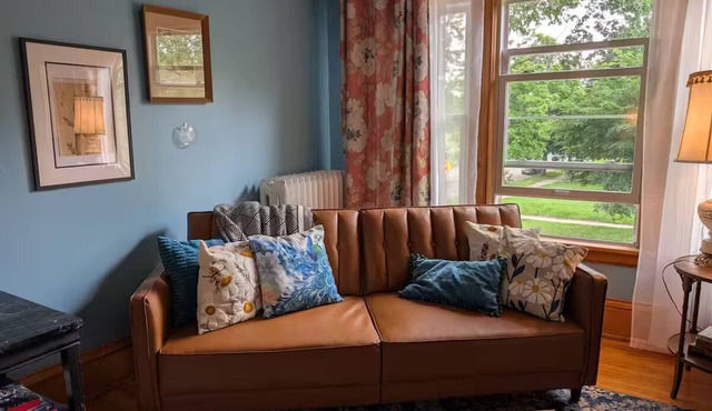 Glam Nights & Cozy Days: Skyline Suite
