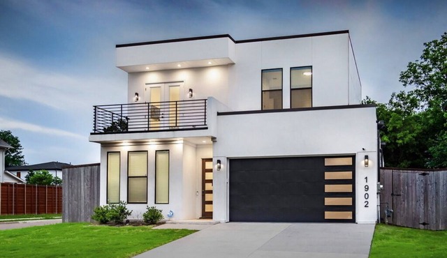 Glam Paradaise 5BRs Home in Downtown Dallas