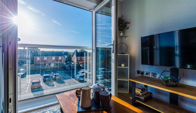 Glamorous Apartment with Parking in Sheffield