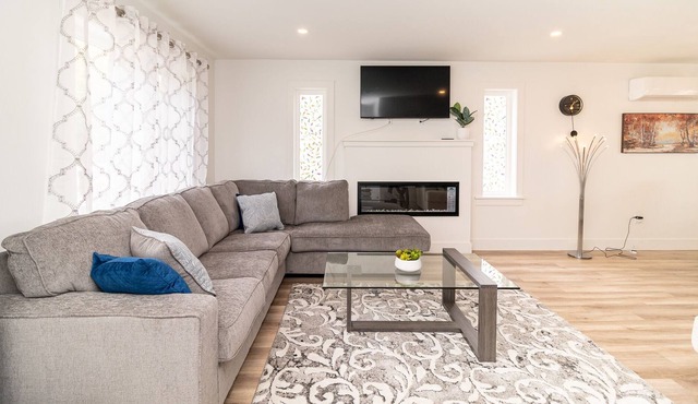 Glamorous new house for Business/Vacation travel