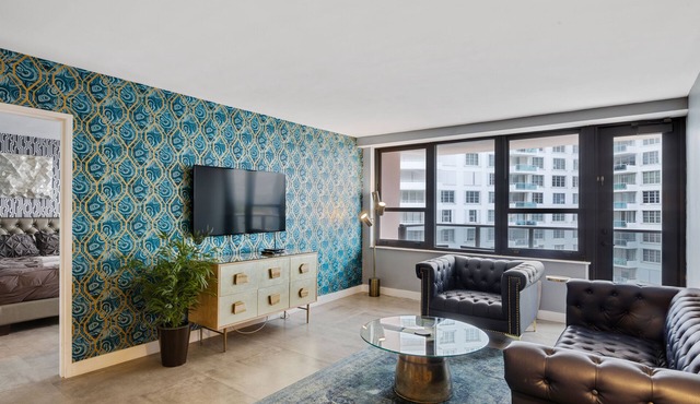 Glamorous Oceanfront