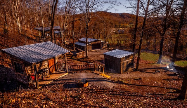 Glamping Cabin | Huge Window | Over a Creek