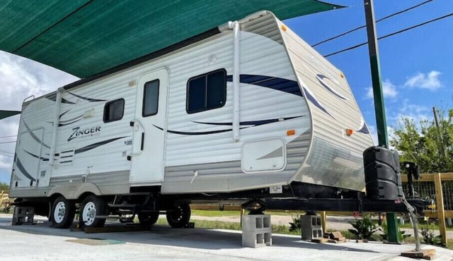 Glamping! Clean, Wi-Fi, A/C, SmartTV, water-view